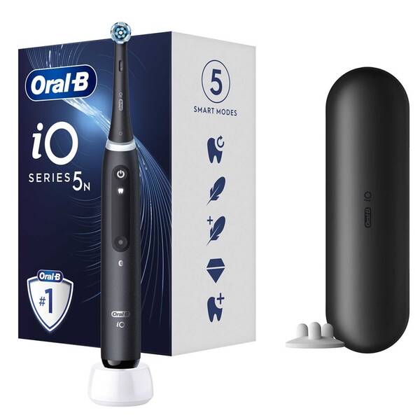 Zubní kartáček Oral-B Matt Black 

