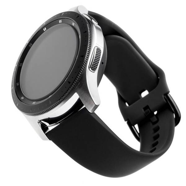 Řemínek FIXED Silicone Strap 22mm na smartwatch černý

