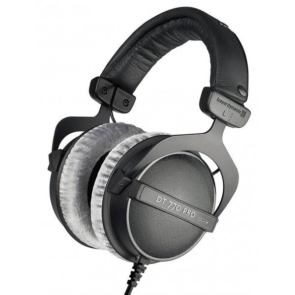 Sluchátka Beyerdynamic DT 770 PRO 250 ohm černá barva
