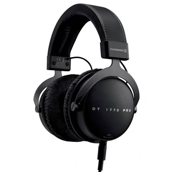 Sluchátka Beyerdynamic DT 1770 PRO 250 ohm černá

