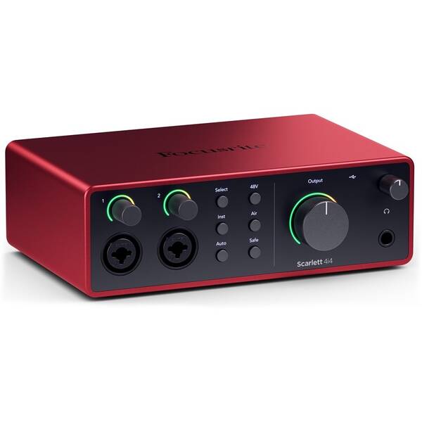 Zvuková karta Focusrite Scarlett 4i4 4th Gen 

