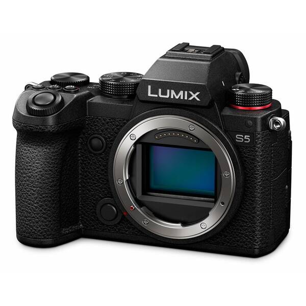 Digitální fotoaparát Panasonic DC-S5 černý

