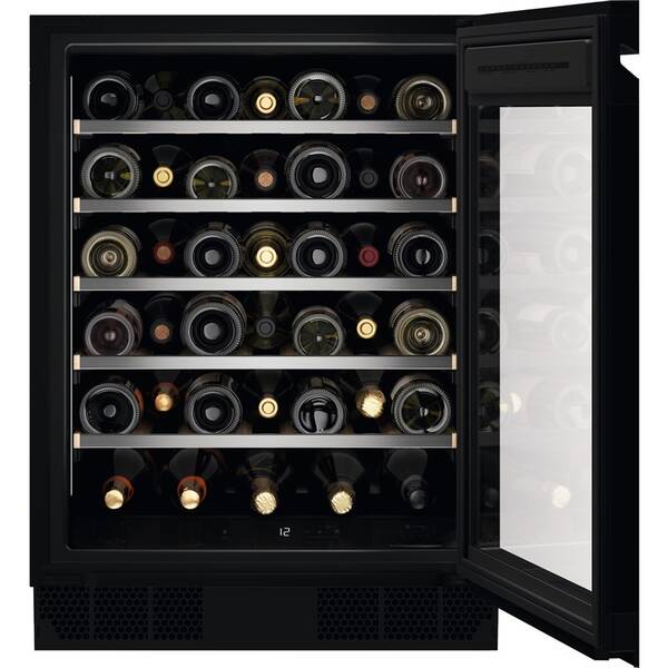 Vinotéka Electrolux EWUS040B8B černá

