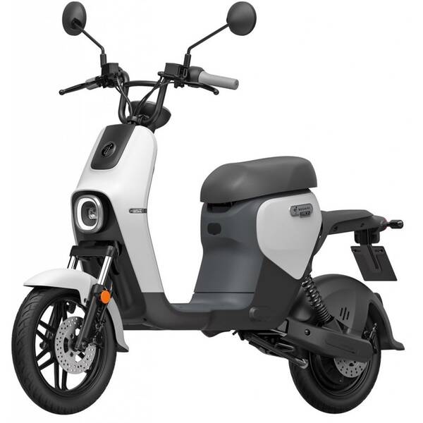 Elektroskútr Segway B110S 

