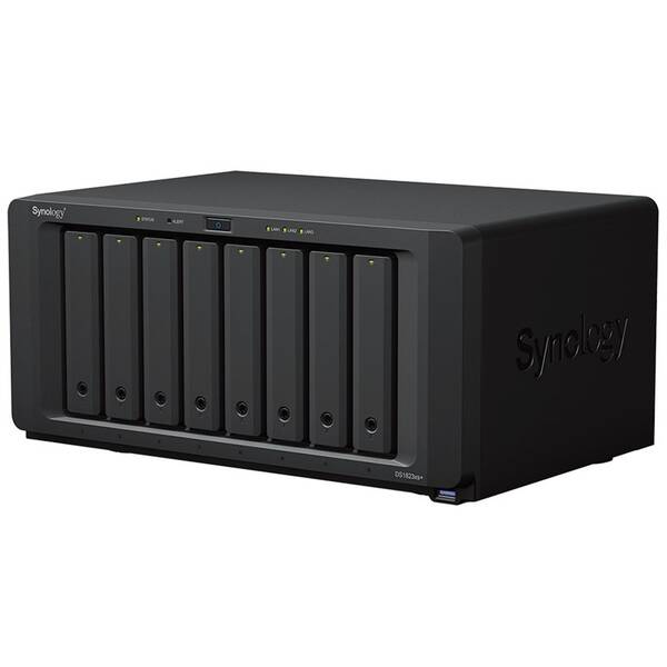 Datové úložiště (NAS) Synology DS1823xs+ černé

