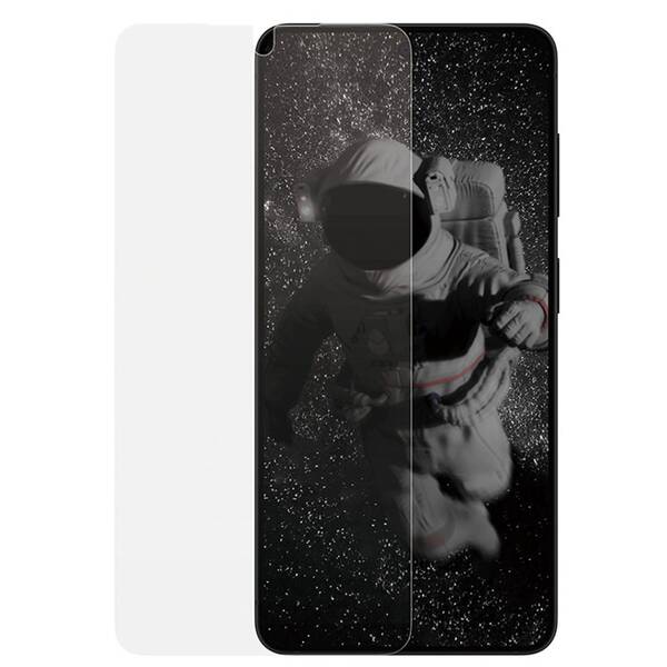 Tvrzené sklo PanzerGlass Ceramic II na Samsung Galaxy S26 s instalačním rámečkem 

