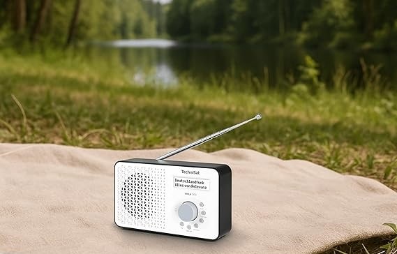 Radiopřijímač s DAB+ TechniSat VIOLA 200 černý/bílý Radiopřijímač s DAB+ TechniSat VIOLA 200 černý/bílý