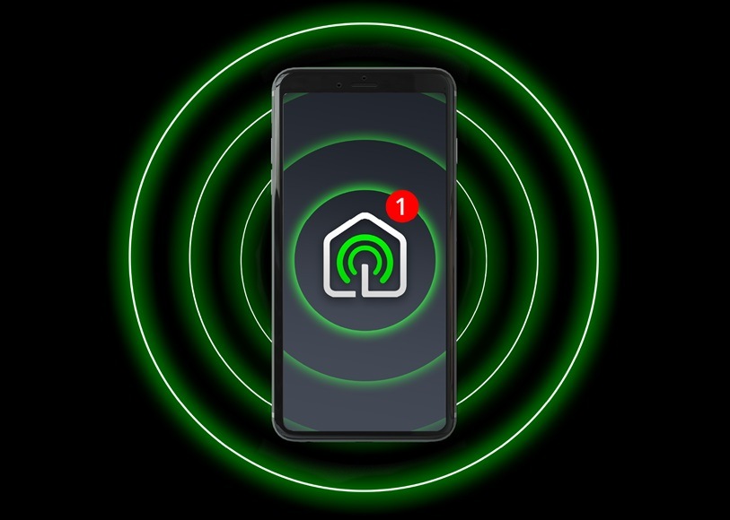 Ilustrace mobilního telefonu s aplikací HomeWhiz.