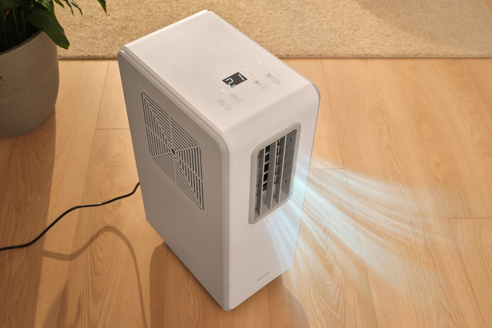 Díky automatické oscilaci lamel je chladný vzduch z mobilní klimatizace Sencor SAC ST0180C rovnoměrně rozváděn po celé místnosti pro maximální komfort.