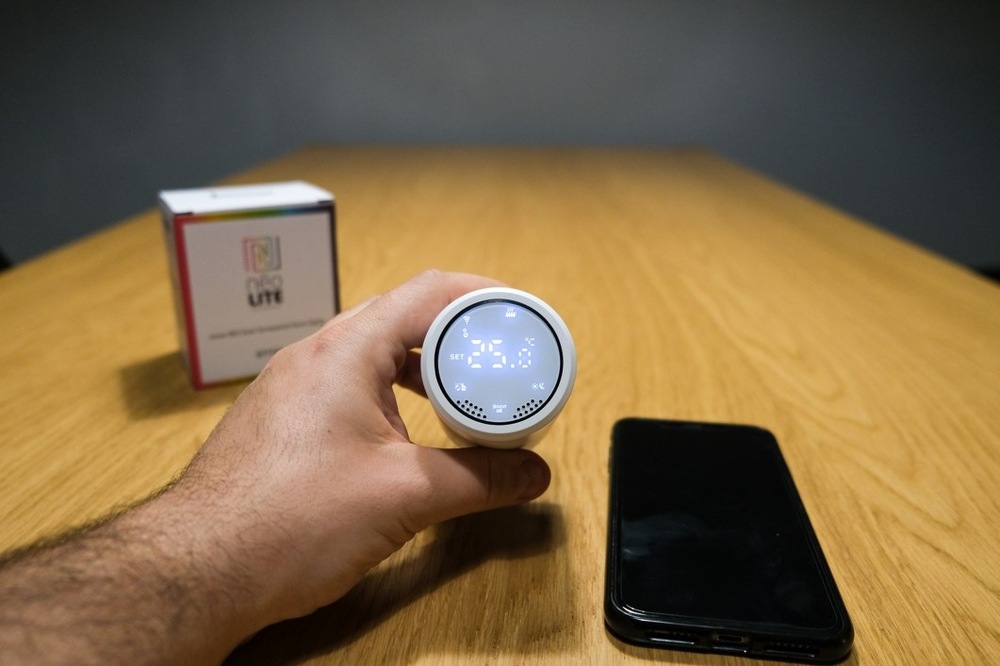Bezdrátová termohlavice IMMAX NEO Smart 4ks + MULTI BRIDGE PRO v3