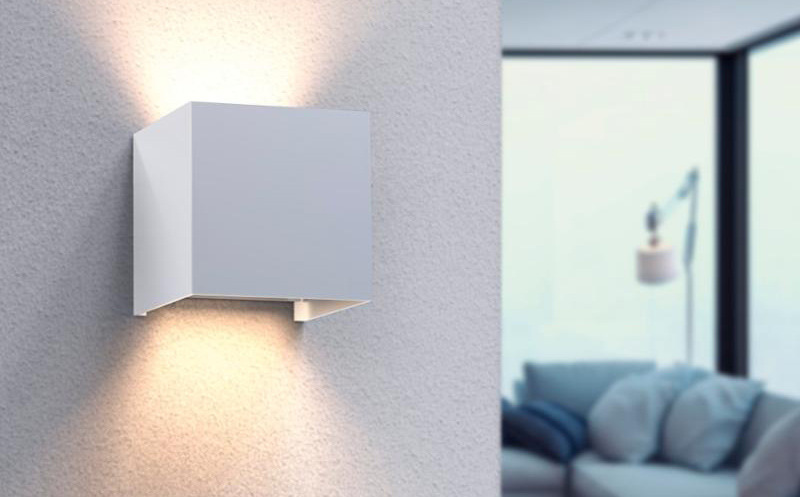 Nástěnné svítidlo Hama SMART Wi-Fi, čtvercové, 10 cm, IP44 bílé Nástěnné svítidlo Hama SMART Wi-Fi, čtvercové, 10 cm, IP44 bílé