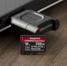 Paměťová karta Kingston Canvas React Plus MicroSDXC 64GB UHS-II U3 (285R/165W) + adaptér + čtečka