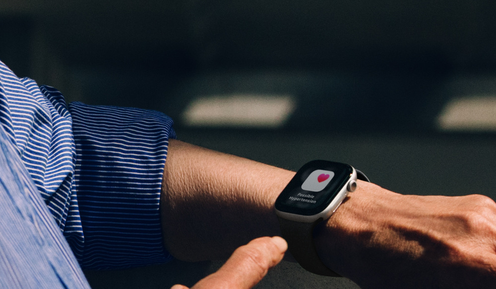 Chytré hodinky Apple Watch Series 11 GPS 46mm vesmírně šedý hliník - černý sportovní řemínek - M/L Chytré hodinky Apple Watch Series 11 GPS 46mm vesmírně šedý hliník - černý sportovní řemínek - M/L