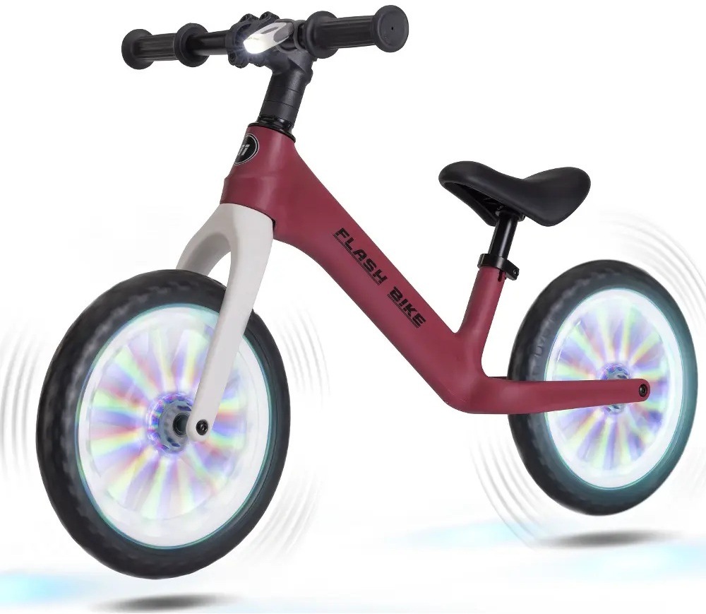 Odrážedlo Buddy Toys BPB 2111 vínové Odrážedlo Buddy Toys BPB 2111 Flash bike viditelné z levé boční strany s iluzí točících se kol