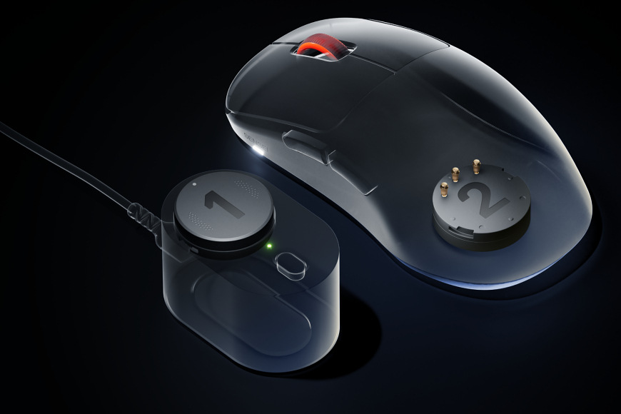 Myš SteelSeries Sensei Pro WL černá Průhledová vizualizace dvou výměnných baterií v myši Sensei Pro a nabíjecí základně