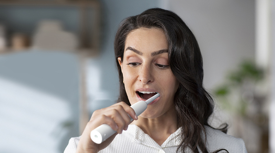 Zubní kartáček Philips Sonicare 3100 HX3671/13 bílý