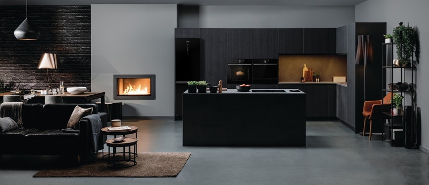 Ohřevná zásuvka Gorenje WD1410BG černá/sklo Ohřevná zásuvka Gorenje WD1410BG je zabudovaná v moderní kuchyni.