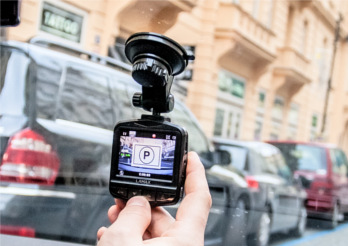 Autokamera LAMAX C3 černá