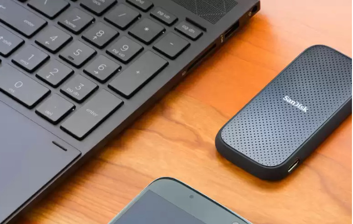 SSD externí SANDISK Portable 2TB černý SSD externí SANDISK Portable 2TB černý