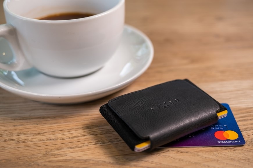 Peněženka FIXED Tiny Wallet z pravé hovězí kůže černá Peněženka FIXED Tiny Wallet z pravé hovězí kůže - černá