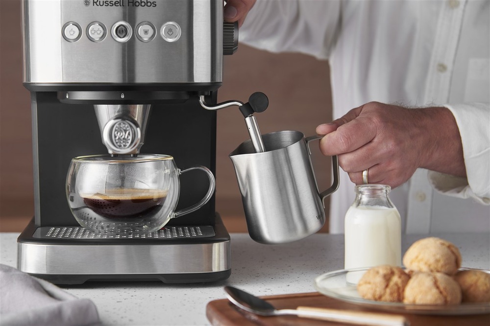 Pákový kávovar Russell Hobbs 28700-56 Heaton šlehání mléka