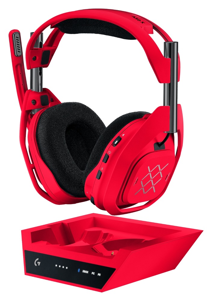 Headset Logitech G Astro A50 X Lightspeed Wireless + Base Station červený Herní headset Logitech G A50 X LIGHTSPEED s nabíjecí základnou v produktovém záběru na světlém pozadí