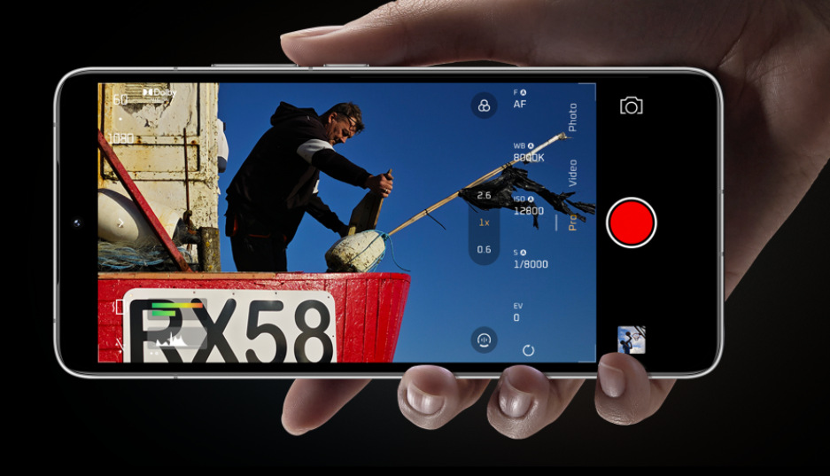 Mobilní telefon Xiaomi 15 5G 12 GB / 512 GB zelený
