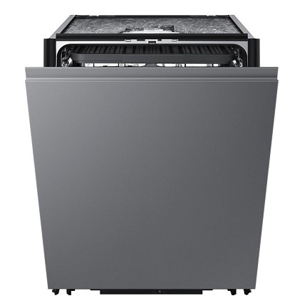 myčka Samsung DW80H73WBI0U1 s šedou dekorační deskou pootevřená
