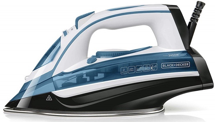Žehlička Black+Decker BXIR2402E bílá/modrá Žehlička Black+Decker BXIR2402E bílá/modrá