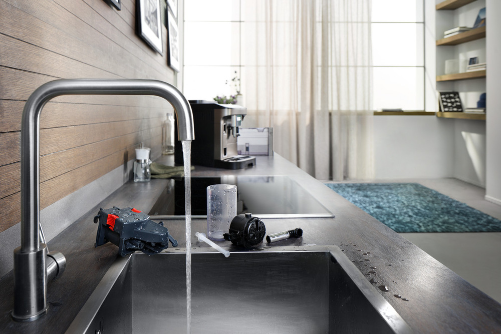 Automatický kávovar De'Longhi Magnifica Evo ECAM 290.81 TB černý/titanium