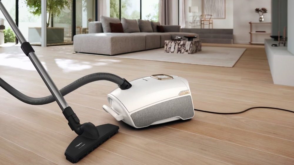 Podlahový vysavač Miele Guard L1 Parquet bílý