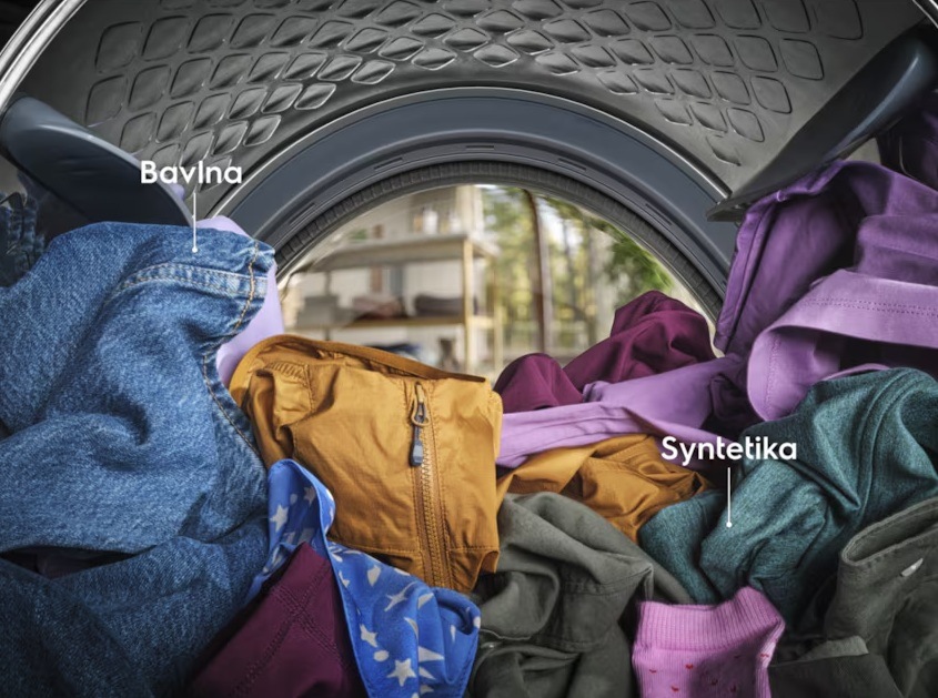 Sušička prádla Electrolux série 800 EW8D595RCDC ocel Buben sušičky Electrolux se smíšeným prádlem různých barev ze syntetiky a bavlny.