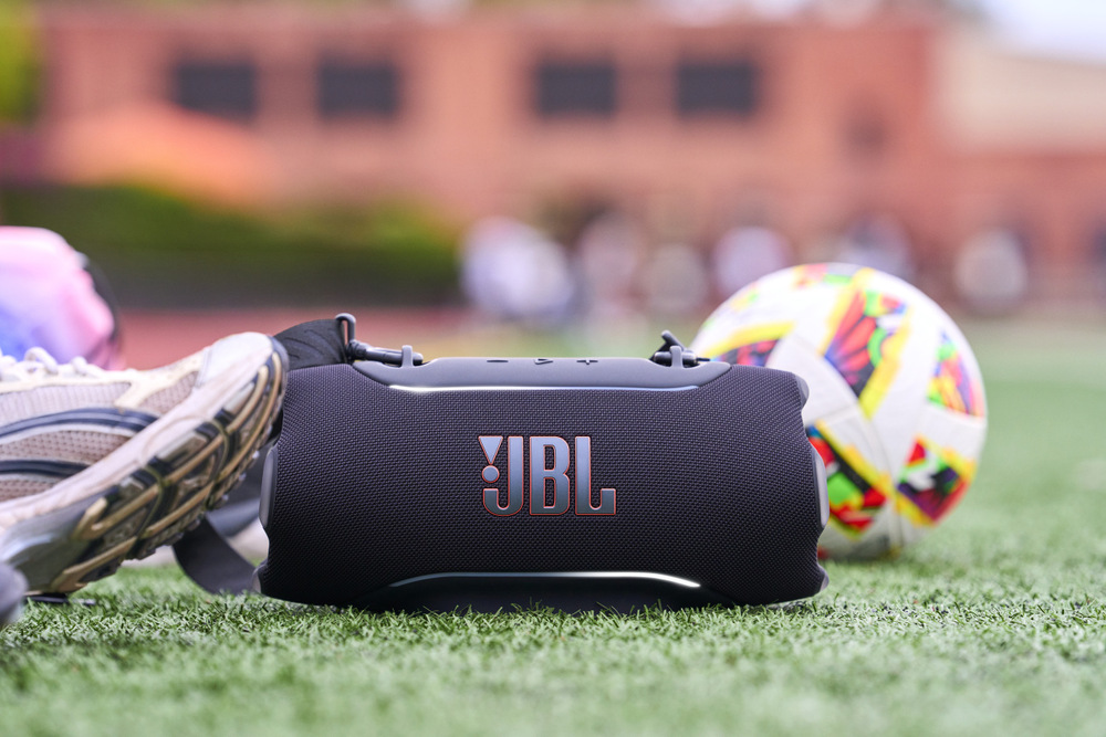 Přenosný reproduktor JBL XTREME 5 černý Využijte reproduktor JBL Xtreme 5 jako powerbanku!