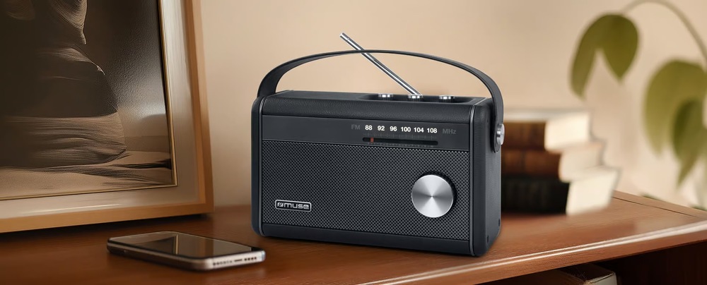 Radiopřijímač MUSE M-098BT černý Výrazně vám s tím pomůže analogový tuner, který se postará o plynule naladění požadované stanice, aniž byste ztráceli čas hledáním správné frekvence.
