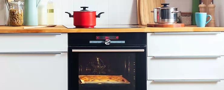 Vestavná trouba Mora VTCS785BXB, černá, velký objem a úsporná energetická třída A+