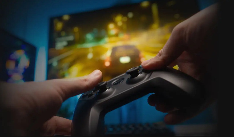 Herní monitor MSI MAG 275CQF E18 černý