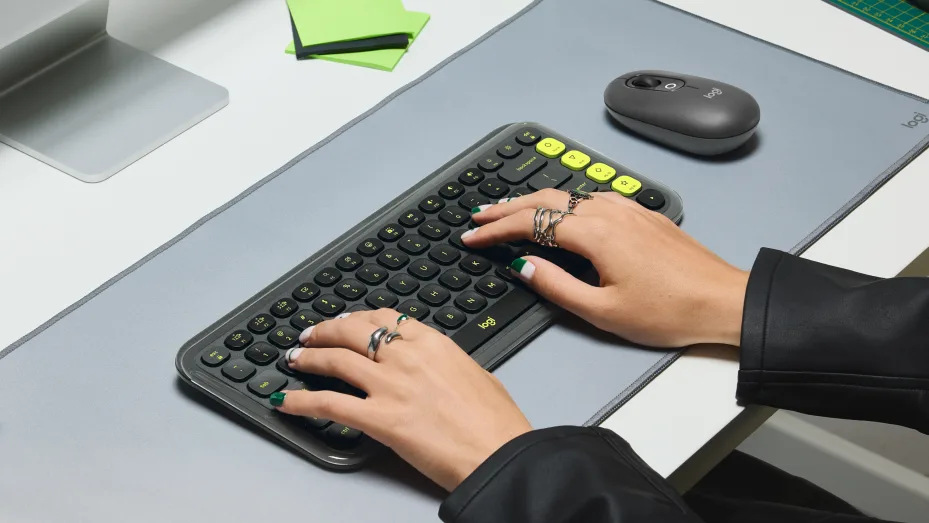 Klávesnice Logitech POP ICON, US layout šedá Klávesnice Logitech POP ICON, US layout šedá