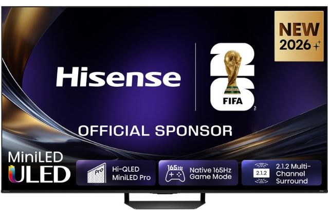 televize Hisense 100U7S PRO s fialovým pozadím. Je na tv napis Hisense a parametry, co umí. Je to model z r. 2026