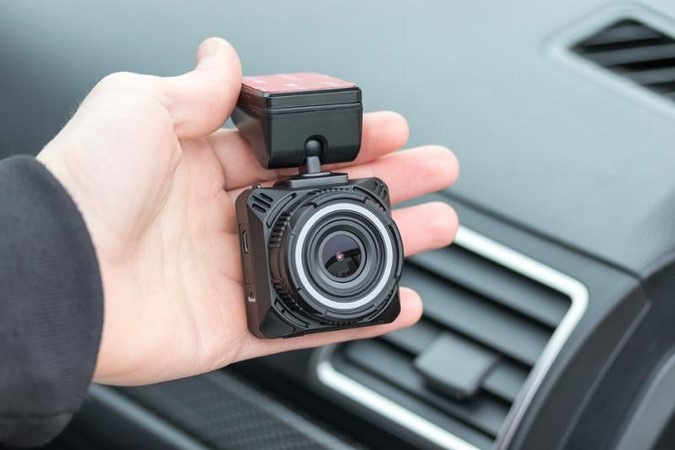 Autokamera NAVITEL R5 černá