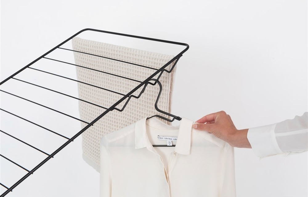 Sušák na prádlo Brabantia HangOn, 25 m, Matt Black černý