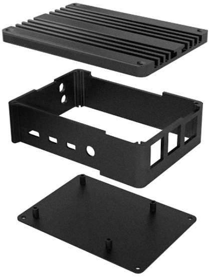 Case AKASA Pi 4 Pro Extended Aluminium case with Thermal Modules for Raspberry Pi 4 Model B černá Na snímku je pouzdro rozebrané na tři části. Nahoře je samostatný žebrovaný horní hliníkový kryt (pasivní chladič), uprostřed je hlavní „vanička“/rám s výřezy pro konektory a otvory na bocích, a dole je spodní základna/deska se šroubky/sloupky pro upevnění.