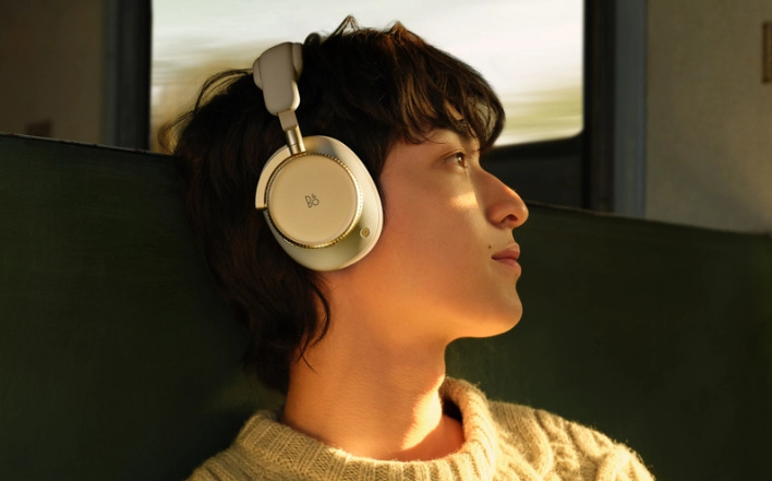 Sluchátka Bang & Olufsen Beoplay H100 černá Sluchátka Bang & Olufsen Beoplay H100 - černá