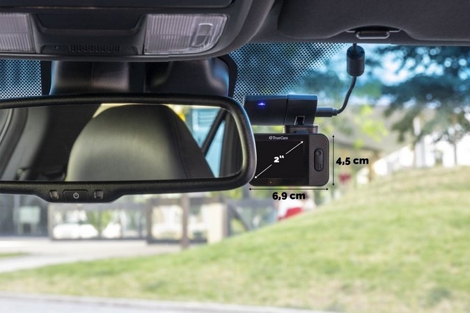 Autokamera TrueCam M9 GPS 2.5 (s hlášením radarů) černá