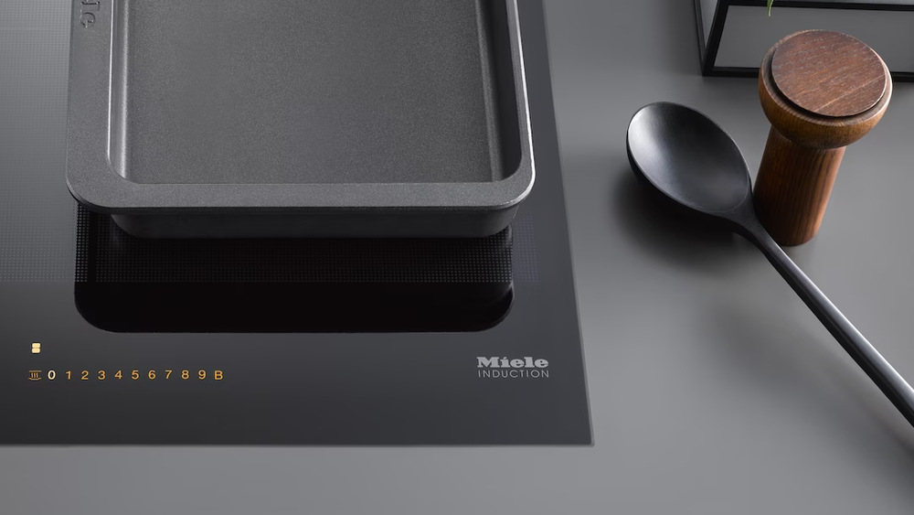Indukční varná deska Miele KM 7363 FR černá Indukční varná deska Miele KM 7363 FR černá