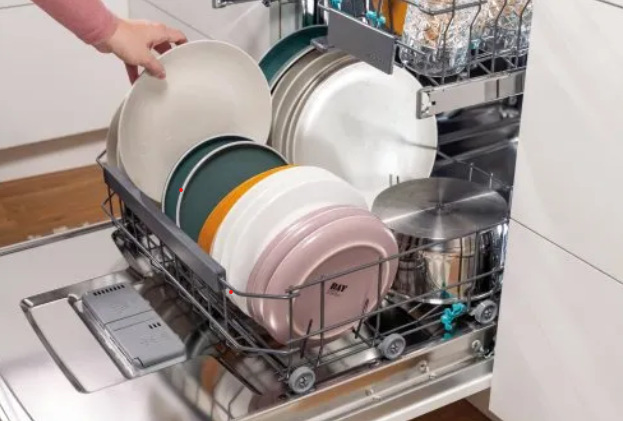 Myčka nádobí Gorenje Essential GS620C10S TotalDry stříbrná Myčka nádobí Gorenje GS620C10S, stříbrná, AquaStop