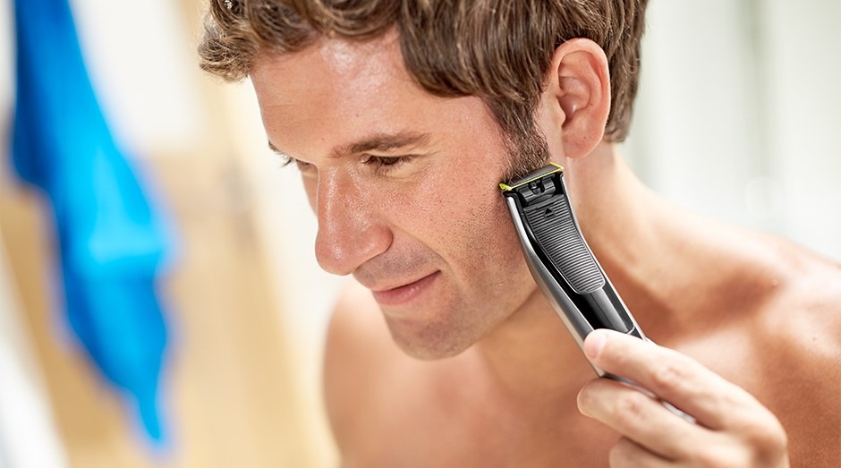 Zastřihovač vousů Philips OneBlade Pro QP6620/20 Face + Body černý Zastřihovač vousů Philips OneBlade Pro QP6620/20 Face + Body černý