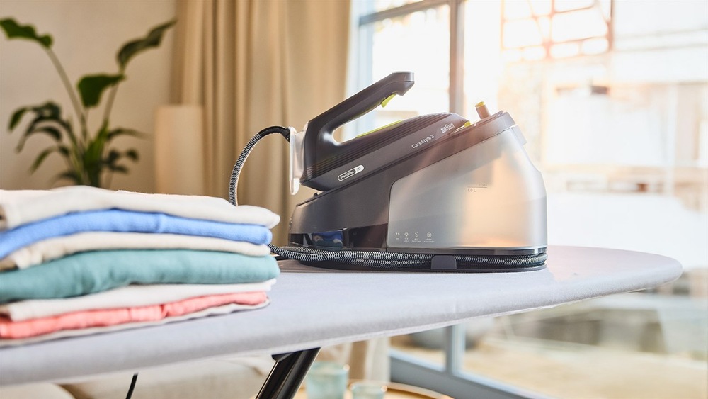 Žehlicí systém Braun CareStyle 3 IS3257BK černý Žehlicí systém Braun CareStyle 3 IS3257BK černý