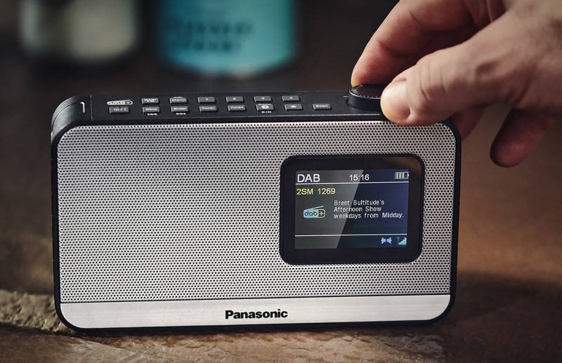 Radiopřijímač s DAB+ Panasonic RF-D15EG-K černý/šedý Radiopřijímač s DAB+ Panasonic RF-D15EG-K černý/šedý