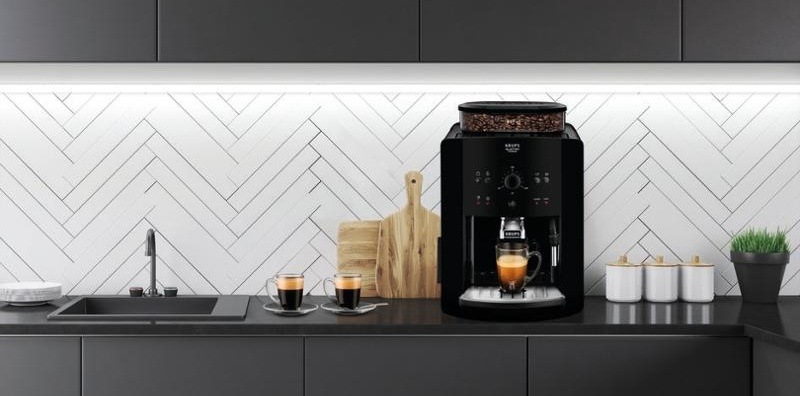 Automatický kávovar Krups Arabica EA811010 černý