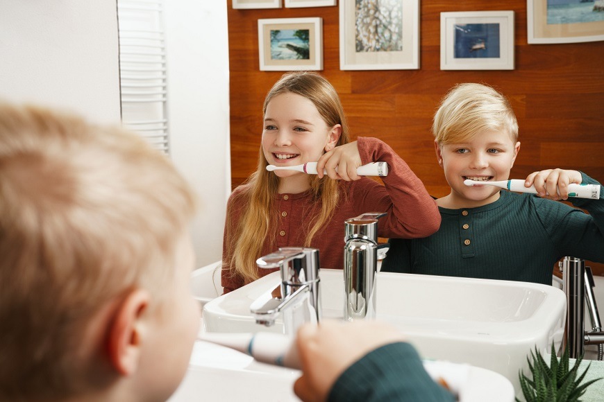 Zubní kartáček ETA Sonetic Kids Maxipes fík 0706 90010 růžový Zubní kartáček ETA Sonetic Kids Maxipes fík 0706 90010 růžový